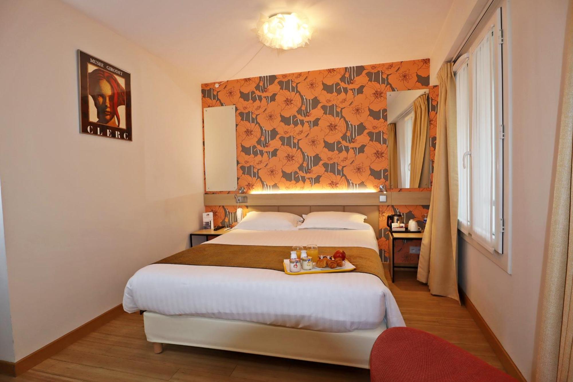 Hotel Hor Les Lumieres Париж Экстерьер фото